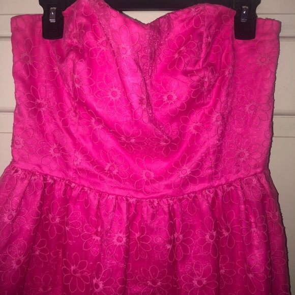 GORGEOUS pink Lilly Pulitzer dress - Picture 2 of 6